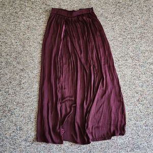 Maxi Skirt with high slit